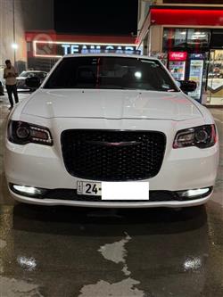 كرايسلر 300